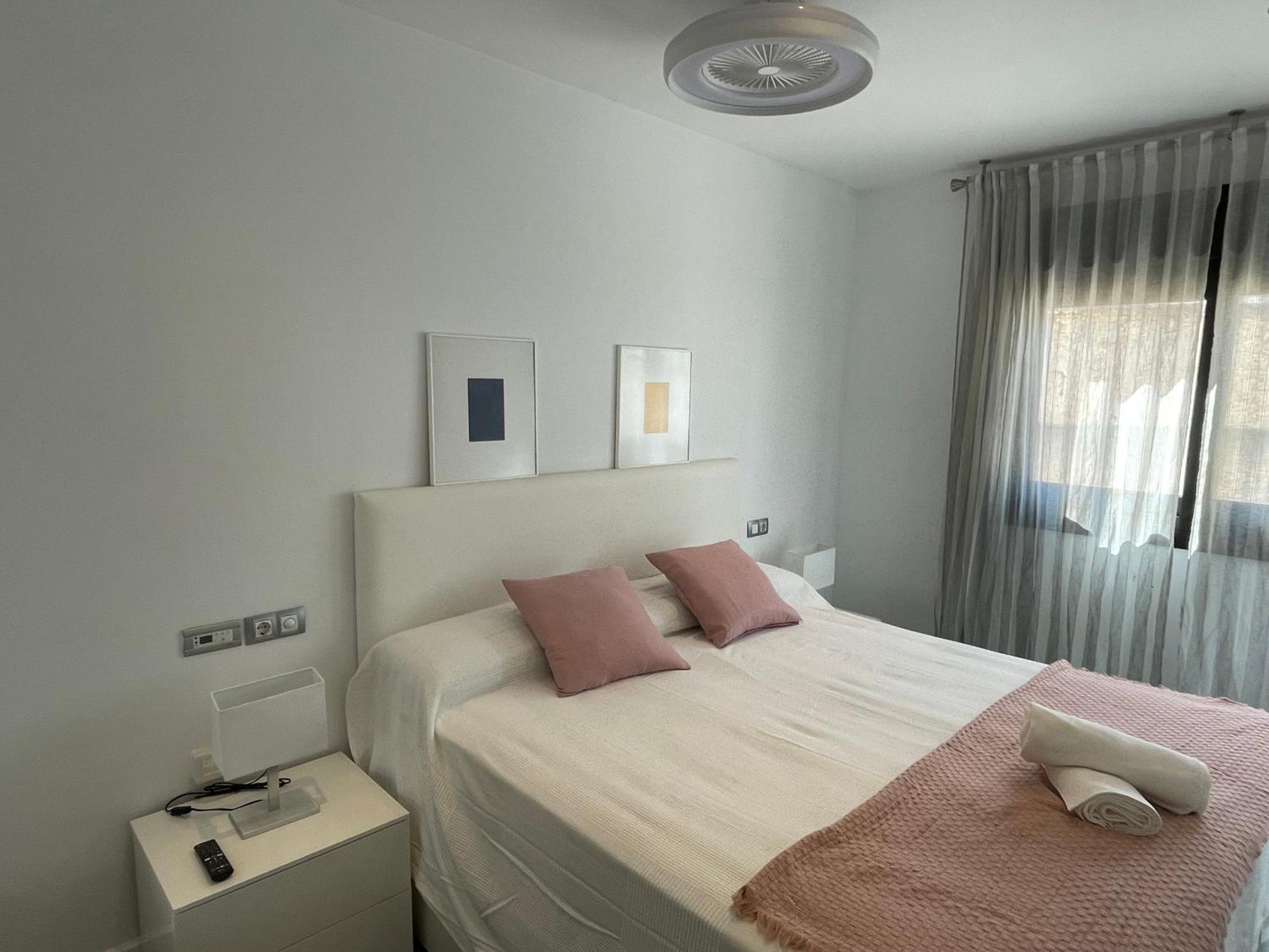 Moderno Apartamento Con Plaza De Garaje En Pleno Centro De المرية المظهر الخارجي الصورة