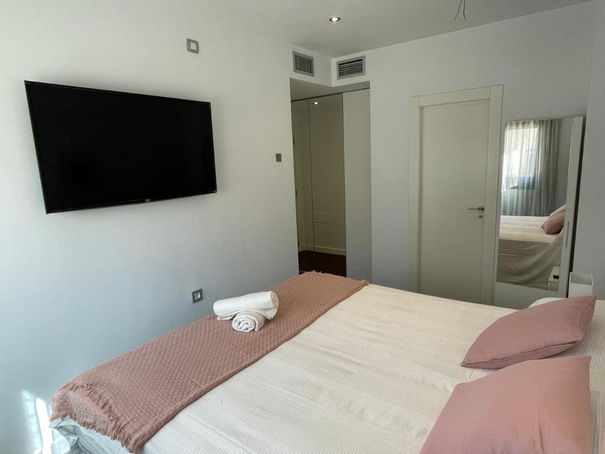 Moderno Apartamento Con Plaza De Garaje En Pleno Centro De المرية المظهر الخارجي الصورة