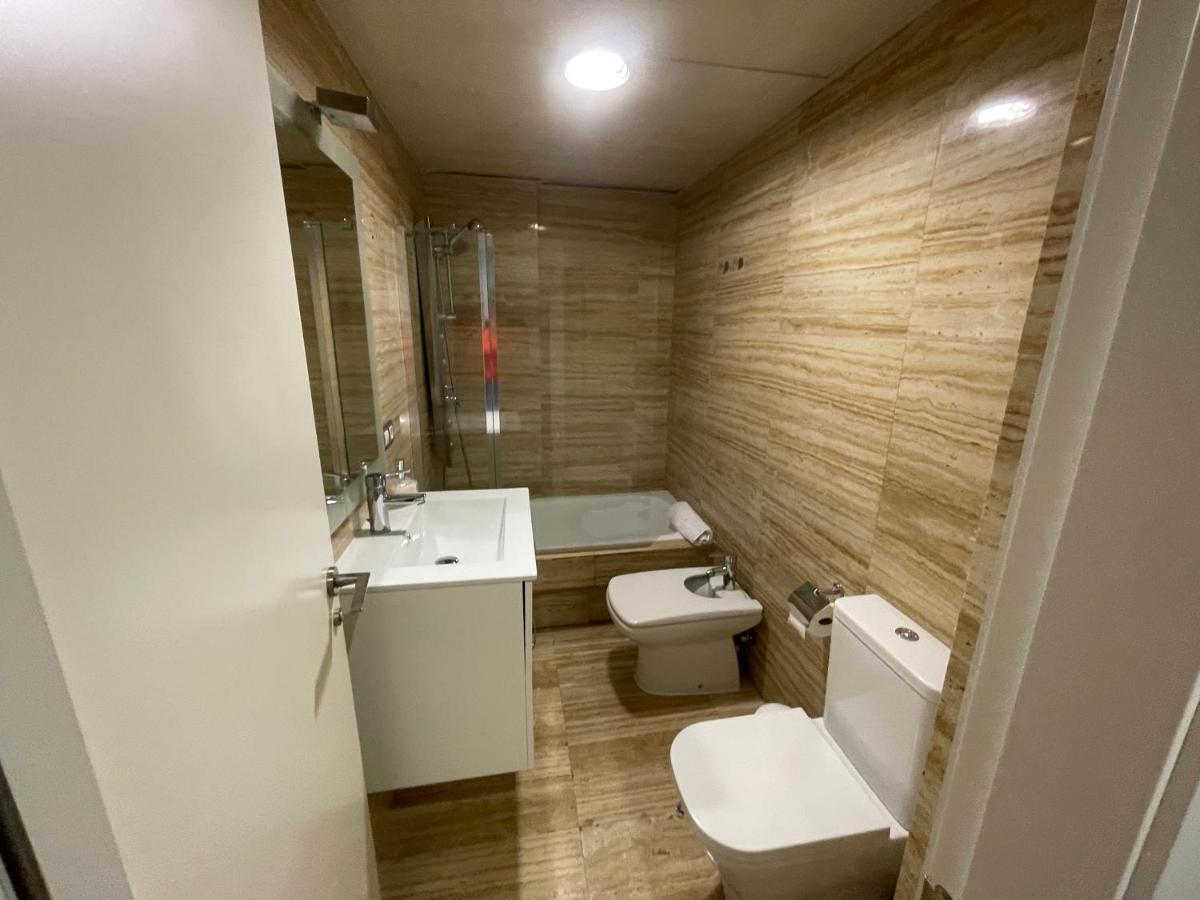 Moderno Apartamento Con Plaza De Garaje En Pleno Centro De المرية المظهر الخارجي الصورة